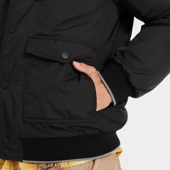 UGG | Men's Ethan Bomber Sherpa Jacket - Picture 3 of 15